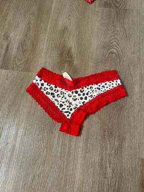 Victoria's Secret Lace Trim Cheetah Print Hipster Panty